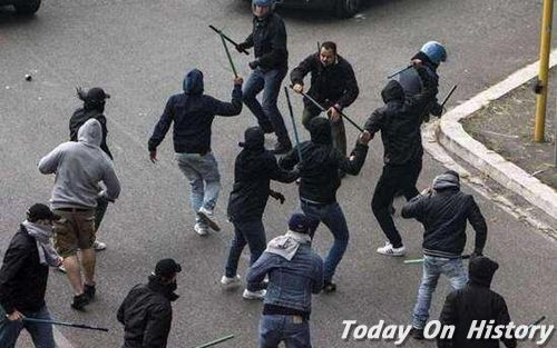 那不勒斯发生骚乱 执法人员与抗议者起冲突致34人受伤